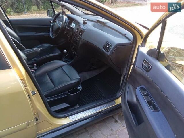 Жовтий Пежо 307, об'ємом двигуна 1.97 л та пробігом 382 тис. км за 2900 $, фото 10 на Automoto.ua