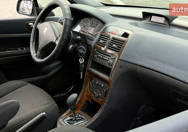 Серый Пежо 307, объемом двигателя 1.6 л и пробегом 232 тыс. км за 3999 $, фото 17 на Automoto.ua