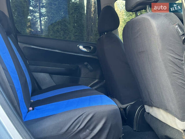 Сірий Пежо 307, об'ємом двигуна 1.4 л та пробігом 380 тис. км за 2999 $, фото 68 на Automoto.ua