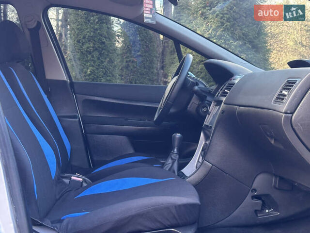 Сірий Пежо 307, об'ємом двигуна 1.4 л та пробігом 380 тис. км за 2999 $, фото 64 на Automoto.ua