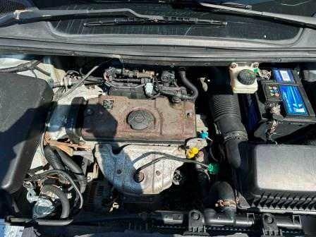 Сірий Пежо 307, об'ємом двигуна 0 л та пробігом 210 тис. км за 1650 $, фото 6 на Automoto.ua