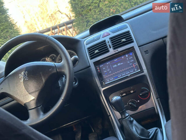 Сірий Пежо 307, об'ємом двигуна 1.4 л та пробігом 380 тис. км за 2999 $, фото 58 на Automoto.ua
