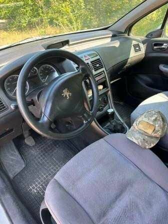 Сірий Пежо 307, об'ємом двигуна 0 л та пробігом 210 тис. км за 1650 $, фото 4 на Automoto.ua