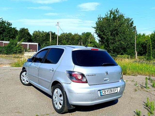 Сірий Пежо 307, об'ємом двигуна 1.6 л та пробігом 304 тис. км за 3200 $, фото 2 на Automoto.ua