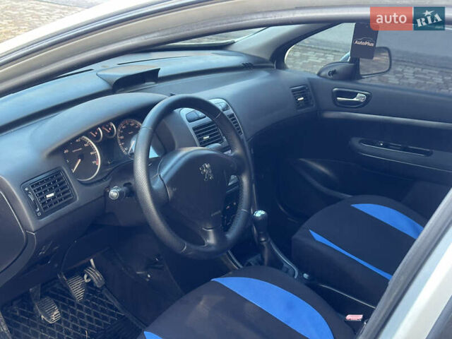 Сірий Пежо 307, об'ємом двигуна 1.4 л та пробігом 380 тис. км за 2999 $, фото 56 на Automoto.ua