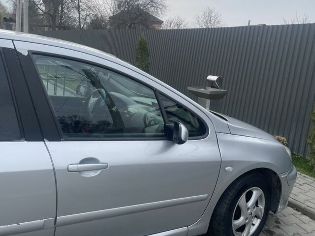 Серый Пежо 307, объемом двигателя 1.6 л и пробегом 2 тыс. км за 3400 $, фото 4 на Automoto.ua