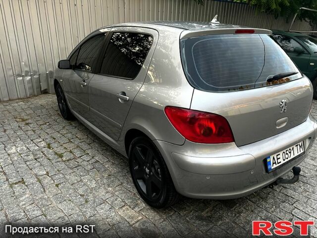 Серый Пежо 307, объемом двигателя 2 л и пробегом 265 тыс. км за 5000 $, фото 4 на Automoto.ua