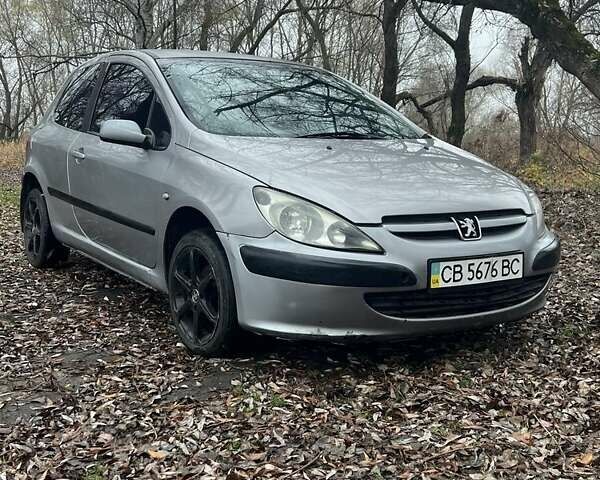 Серый Пежо 307, объемом двигателя 1.4 л и пробегом 312 тыс. км за 2300 $, фото 4 на Automoto.ua