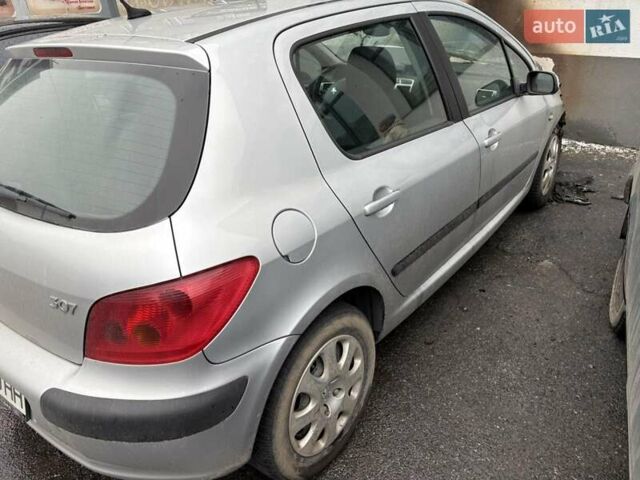 Серый Пежо 307, объемом двигателя 1.6 л и пробегом 200 тыс. км за 800 $, фото 1 на Automoto.ua