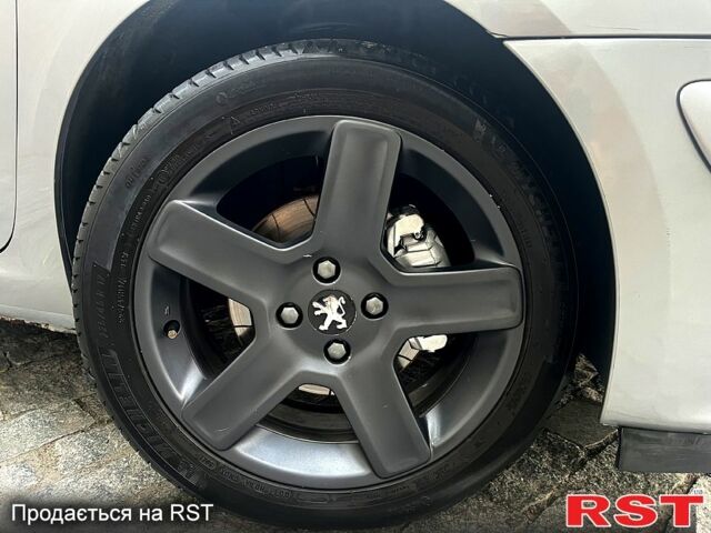 Серый Пежо 307, объемом двигателя 2 л и пробегом 265 тыс. км за 5000 $, фото 5 на Automoto.ua