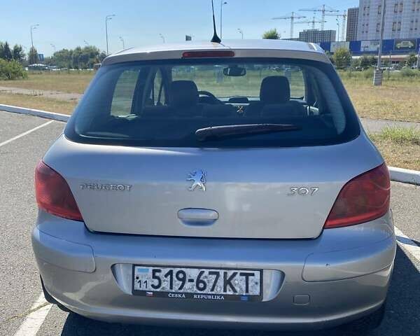 Серый Пежо 307, объемом двигателя 1.6 л и пробегом 246 тыс. км за 3500 $, фото 7 на Automoto.ua