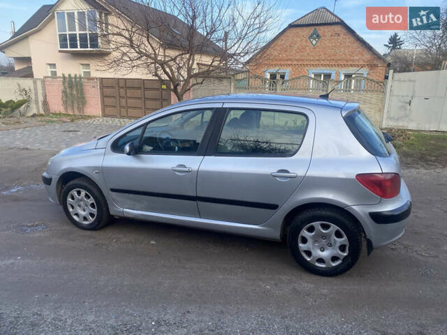 Сірий Пежо 307, об'ємом двигуна 1.4 л та пробігом 200 тис. км за 2850 $, фото 8 на Automoto.ua