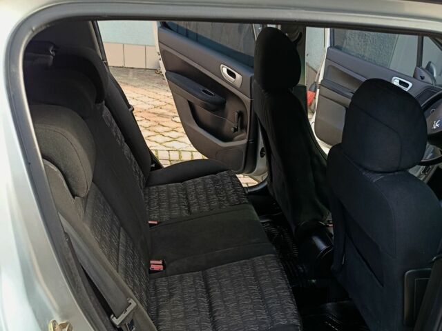 Сірий Пежо 307, об'ємом двигуна 1.4 л та пробігом 360 тис. км за 3700 $, фото 11 на Automoto.ua