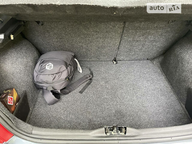 Сірий Пежо 307, об'ємом двигуна 1.6 л та пробігом 198 тис. км за 4500 $, фото 9 на Automoto.ua