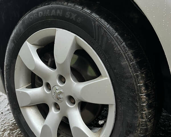 Сірий Пежо 307, об'ємом двигуна 2 л та пробігом 337 тис. км за 3300 $, фото 25 на Automoto.ua