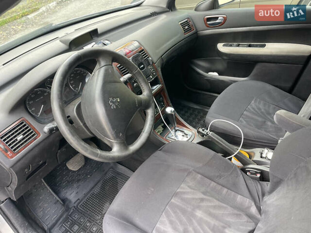 Сірий Пежо 307, об'ємом двигуна 2 л та пробігом 287 тис. км за 3300 $, фото 4 на Automoto.ua