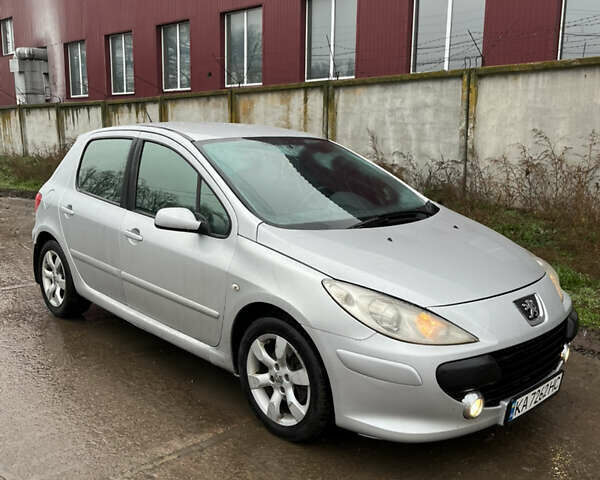 Сірий Пежо 307, об'ємом двигуна 2 л та пробігом 337 тис. км за 3300 $, фото 4 на Automoto.ua