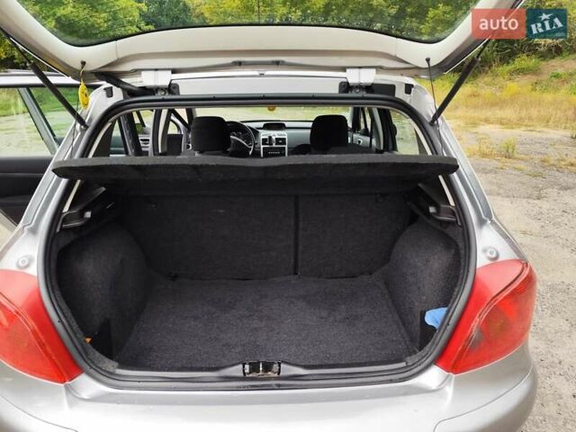 Серый Пежо 307, объемом двигателя 1.59 л и пробегом 146 тыс. км за 4300 $, фото 7 на Automoto.ua