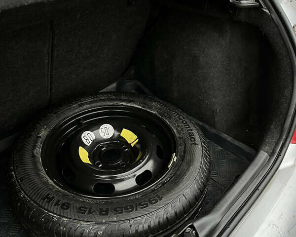 Сірий Пежо 307, об'ємом двигуна 2 л та пробігом 337 тис. км за 3300 $, фото 19 на Automoto.ua