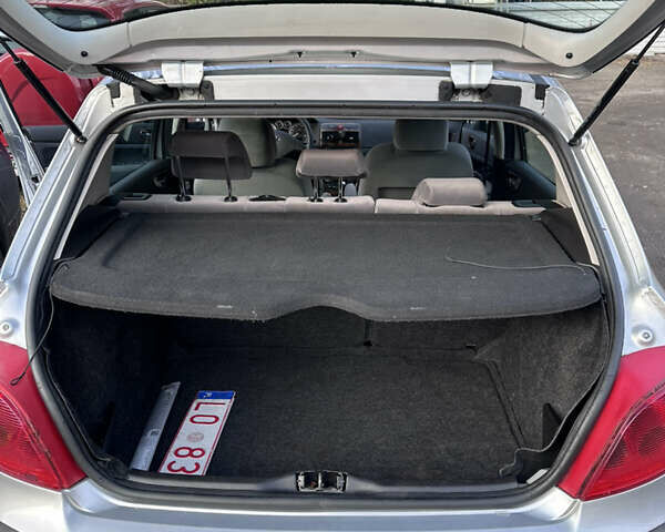 Сірий Пежо 307, об'ємом двигуна 1.59 л та пробігом 222 тис. км за 3500 $, фото 8 на Automoto.ua