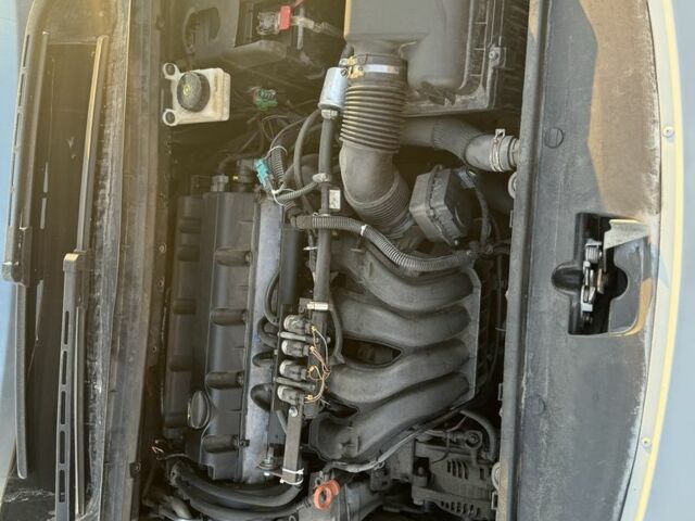 Серый Пежо 307, объемом двигателя 2 л и пробегом 254 тыс. км за 3500 $, фото 7 на Automoto.ua