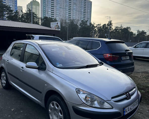Сірий Пежо 307, об'ємом двигуна 1.59 л та пробігом 222 тис. км за 3500 $, фото 1 на Automoto.ua