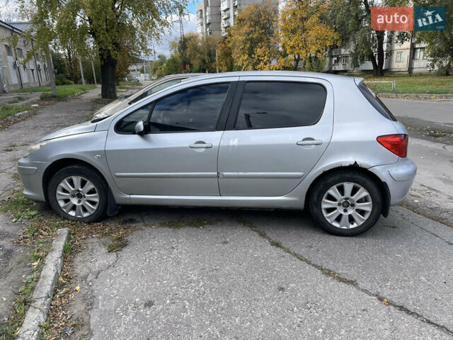 Сірий Пежо 307, об'ємом двигуна 2 л та пробігом 287 тис. км за 3300 $, фото 1 на Automoto.ua