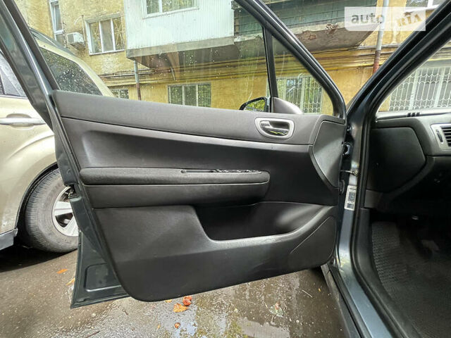 Сірий Пежо 307, об'ємом двигуна 1.6 л та пробігом 198 тис. км за 4500 $, фото 23 на Automoto.ua