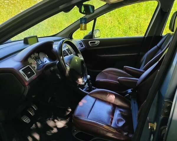 Сірий Пежо 307, об'ємом двигуна 2 л та пробігом 230 тис. км за 4800 $, фото 5 на Automoto.ua