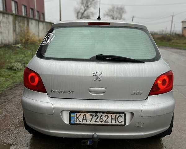 Сірий Пежо 307, об'ємом двигуна 2 л та пробігом 337 тис. км за 3300 $, фото 6 на Automoto.ua