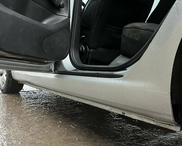 Сірий Пежо 307, об'ємом двигуна 2 л та пробігом 337 тис. км за 3300 $, фото 24 на Automoto.ua