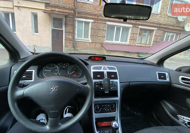 Серый Пежо 307, объемом двигателя 1.56 л и пробегом 286 тыс. км за 3900 $, фото 14 на Automoto.ua