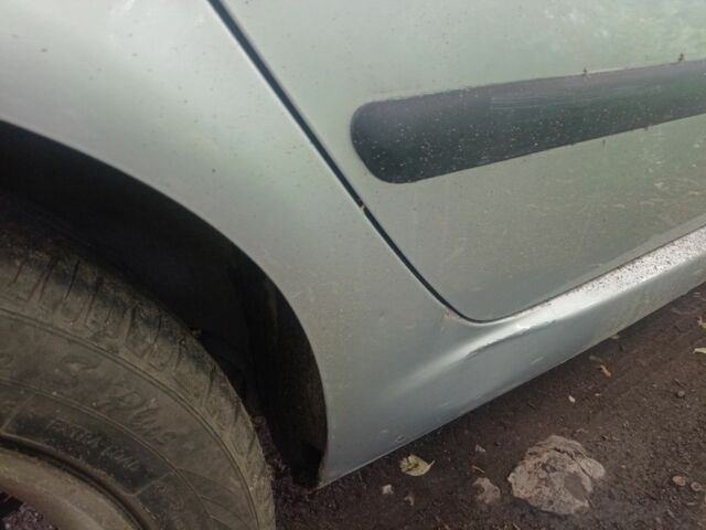 Серый Пежо 307, объемом двигателя 1.6 л и пробегом 342 тыс. км за 3200 $, фото 9 на Automoto.ua