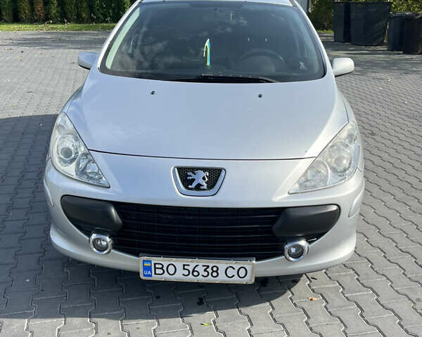 Серый Пежо 307, объемом двигателя 1.56 л и пробегом 380 тыс. км за 4150 $, фото 5 на Automoto.ua