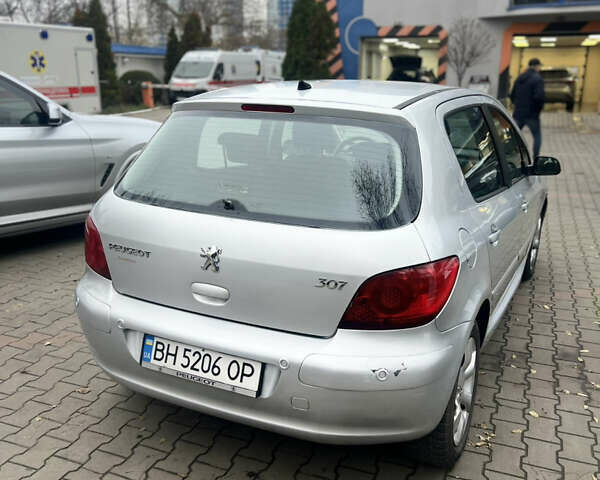 Серый Пежо 307, объемом двигателя 1.59 л и пробегом 246 тыс. км за 3600 $, фото 2 на Automoto.ua