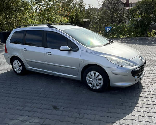Серый Пежо 307, объемом двигателя 1.56 л и пробегом 380 тыс. км за 4150 $, фото 1 на Automoto.ua