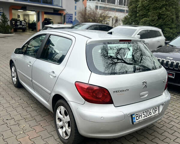 Серый Пежо 307, объемом двигателя 1.59 л и пробегом 246 тыс. км за 3600 $, фото 3 на Automoto.ua
