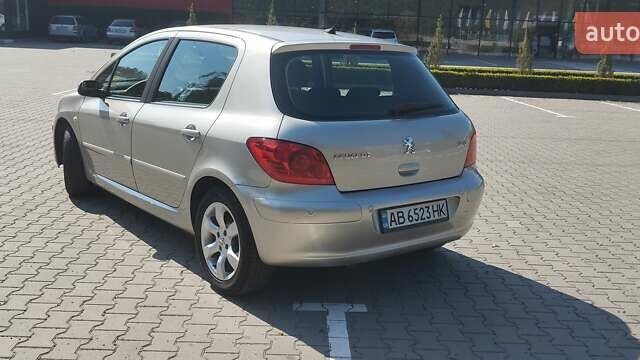 Сірий Пежо 307, об'ємом двигуна 2 л та пробігом 174 тис. км за 4600 $, фото 3 на Automoto.ua