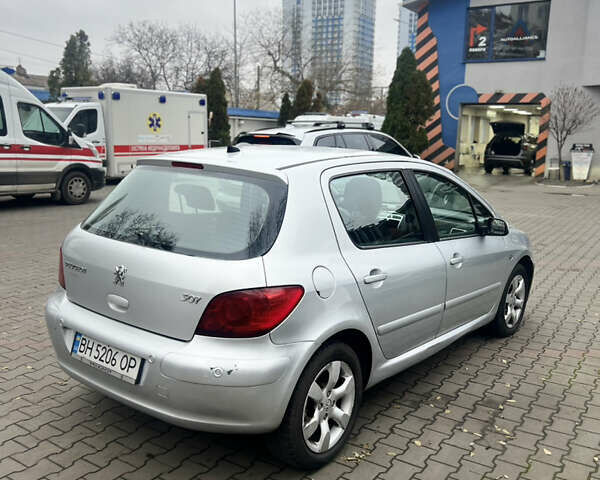 Серый Пежо 307, объемом двигателя 1.59 л и пробегом 246 тыс. км за 3600 $, фото 16 на Automoto.ua