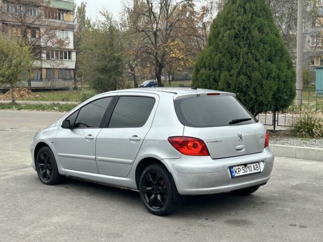 Сірий Пежо 307, об'ємом двигуна 2 л та пробігом 265 тис. км за 3500 $, фото 2 на Automoto.ua