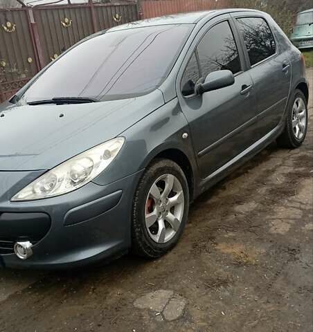 Серый Пежо 307, объемом двигателя 1.6 л и пробегом 240 тыс. км за 4500 $, фото 4 на Automoto.ua