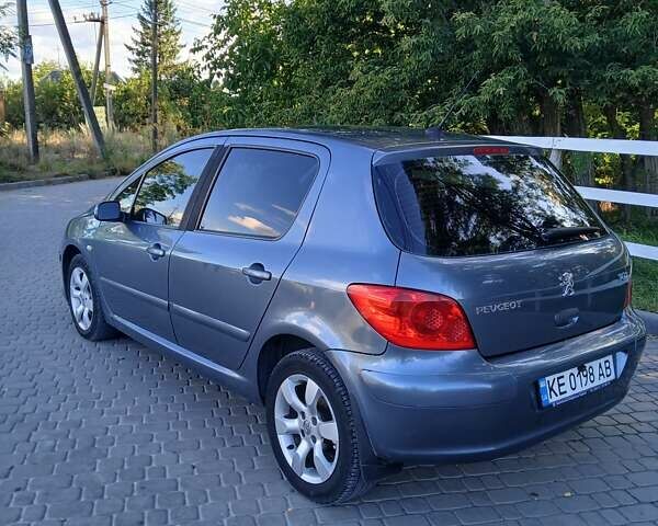 Серый Пежо 307, объемом двигателя 2 л и пробегом 193 тыс. км за 4500 $, фото 3 на Automoto.ua