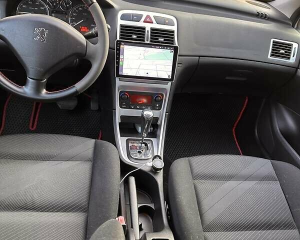 Серый Пежо 307, объемом двигателя 2 л и пробегом 89 тыс. км за 6300 $, фото 9 на Automoto.ua