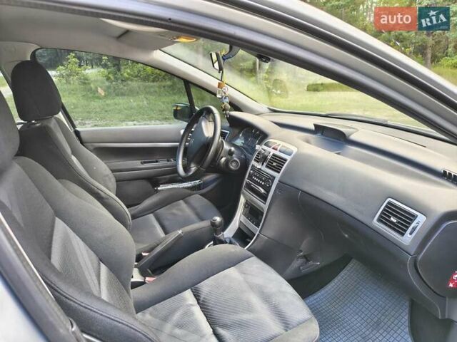 Серый Пежо 307, объемом двигателя 2 л и пробегом 185 тыс. км за 4400 $, фото 28 на Automoto.ua