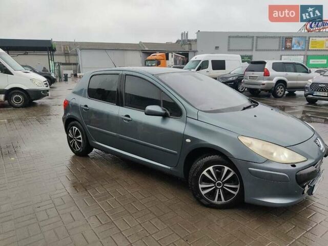 Серый Пежо 307, объемом двигателя 1.6 л и пробегом 300 тыс. км за 3400 $, фото 3 на Automoto.ua