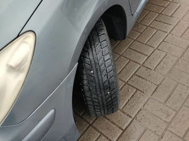 Серый Пежо 307, объемом двигателя 1.6 л и пробегом 300 тыс. км за 3400 $, фото 6 на Automoto.ua