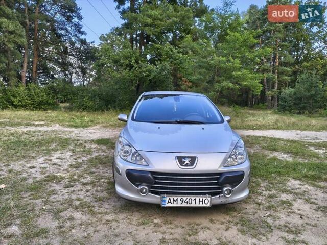 Серый Пежо 307, объемом двигателя 2 л и пробегом 185 тыс. км за 4400 $, фото 5 на Automoto.ua