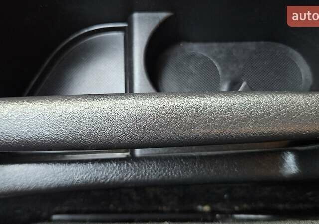 Серый Пежо 307, объемом двигателя 2 л и пробегом 79 тыс. км за 6250 $, фото 32 на Automoto.ua