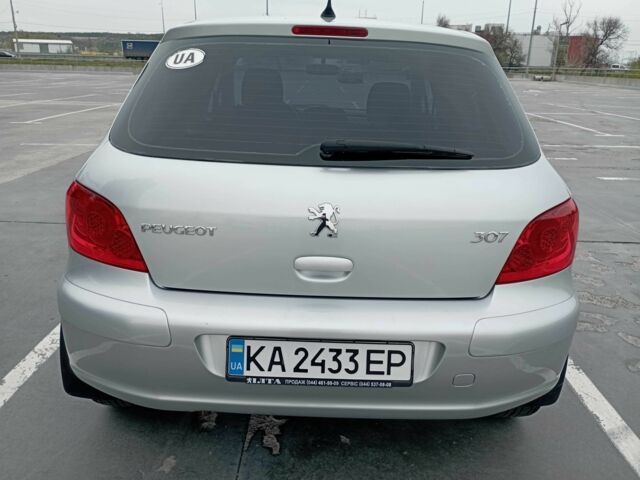 Серый Пежо 307, объемом двигателя 2 л и пробегом 272 тыс. км за 4900 $, фото 6 на Automoto.ua