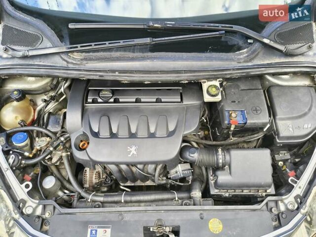 Серый Пежо 307, объемом двигателя 2 л и пробегом 185 тыс. км за 4400 $, фото 17 на Automoto.ua